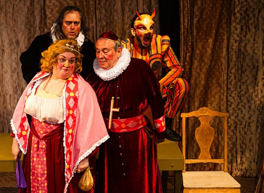 O Diabo com Tetas de Dario Fo com Carlos Capelette Natalia Albuk Juliano Dip e Paulo Dantas - Foto de Carlos Garcia