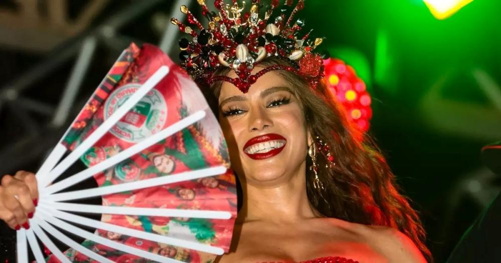 Anitta durante compromisso relacionado à preparação para o Carnaval de 2027, quando fará sua estreia como Rainha de Bateria da Grande Rio - Foto: Reprodução/Intenet