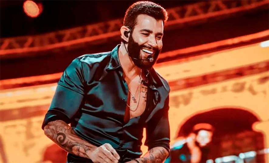 Gusttavo Lima durante apresentação em show. Foto: Reprodução/ Internet