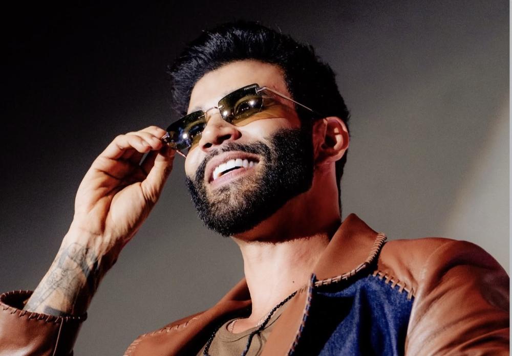 Gusttavo Lima foi condenado a pagar indenização de R$ 5 mil a mulher expulsa de show em Fortaleza; defesa pretende recorrer - Foto: Divulgação 