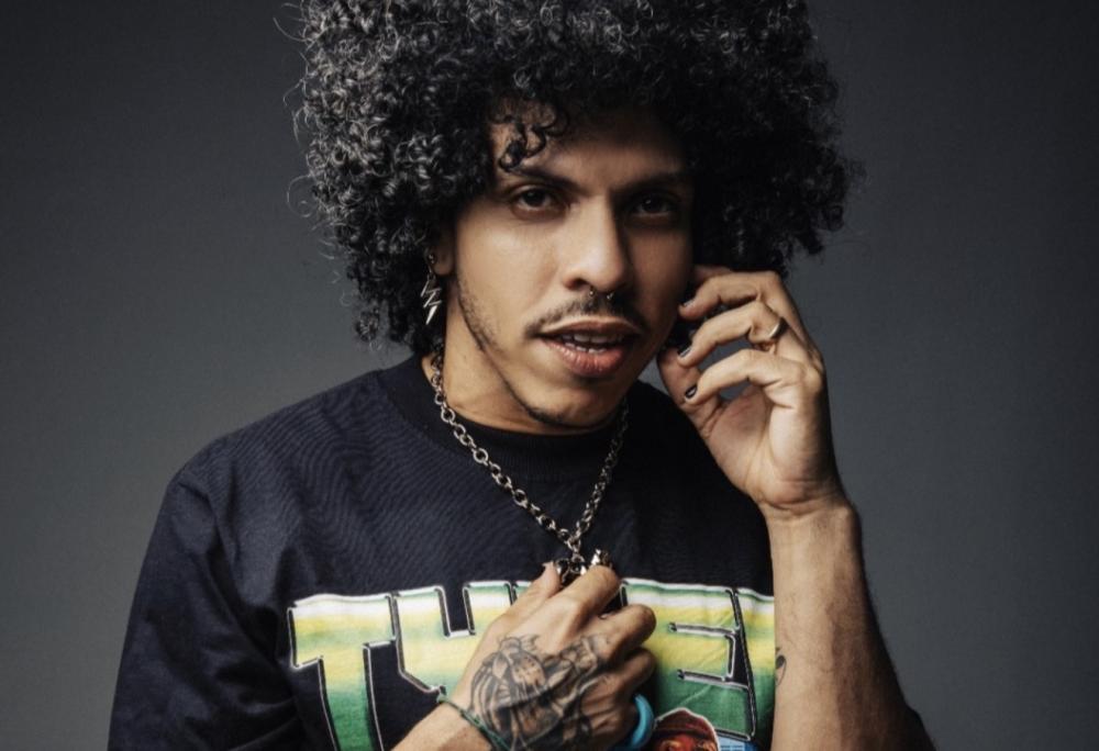 Dipas leva show autoral de Fortaleza a Xangai e amplia trajetória musical